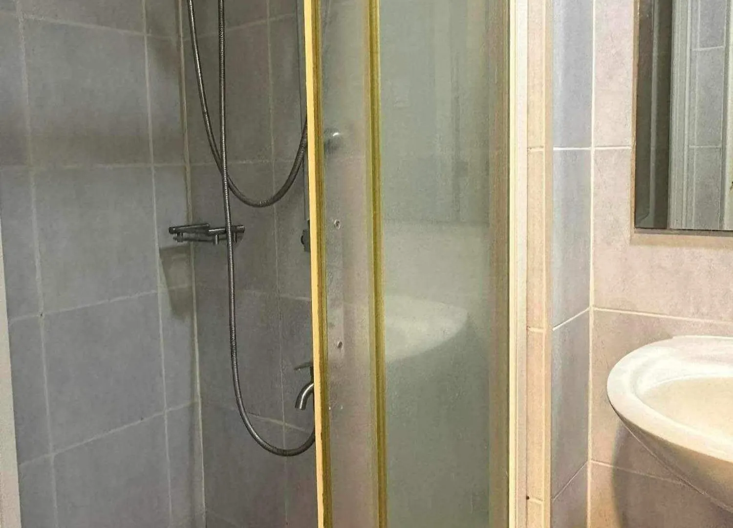Bed & Breakfast Searendipity - Sea Residences, Pasay City